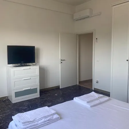 Mezzetta2 アパート *